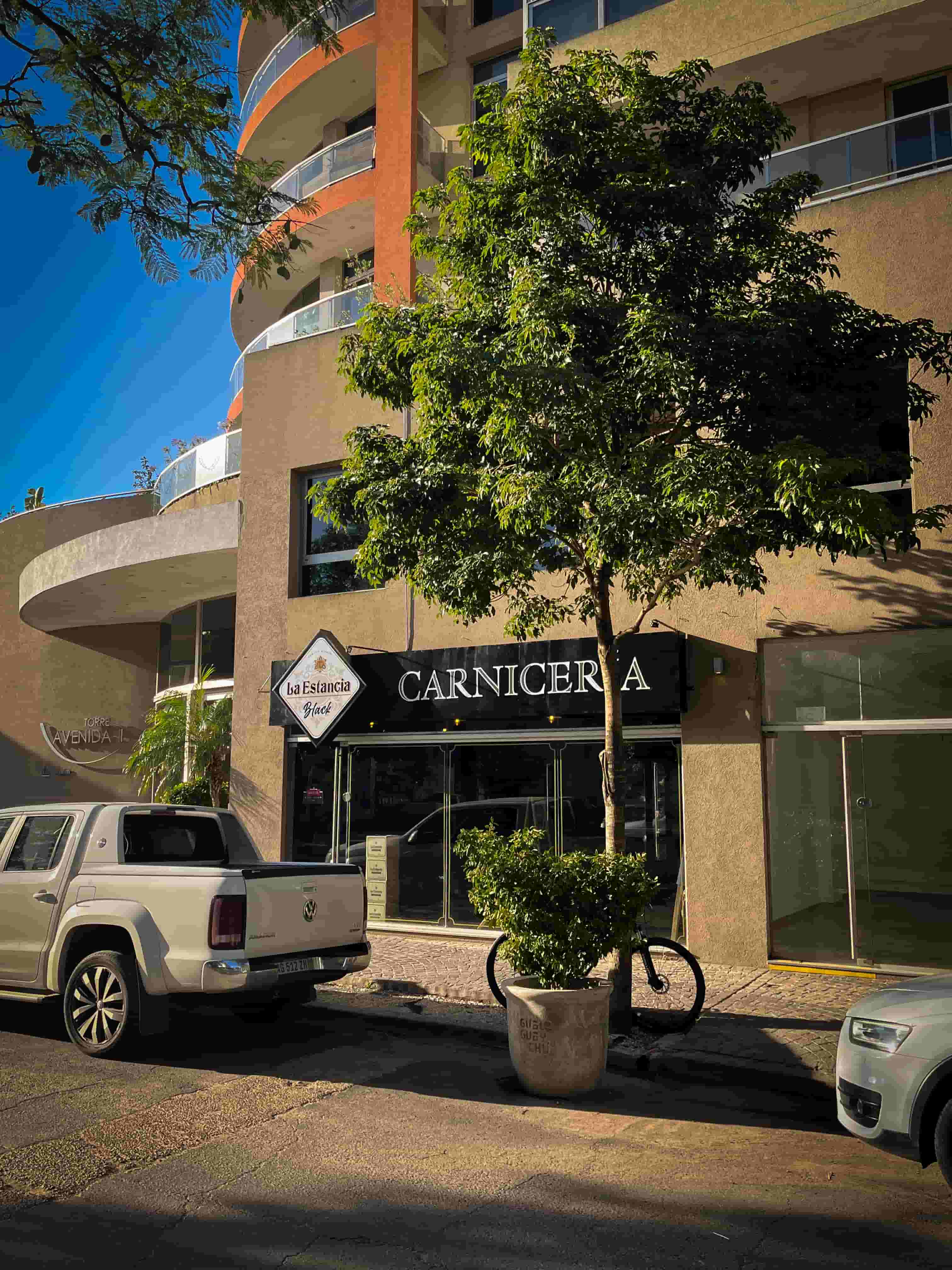Local La Estancia Black — Luis N. Palma 448, Gualeguaychú